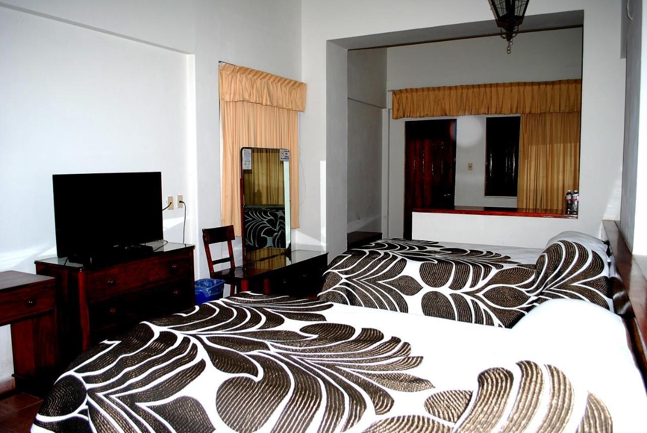 Hotel Posada Del Sol Apatzingán de la Constitución Extérieur photo